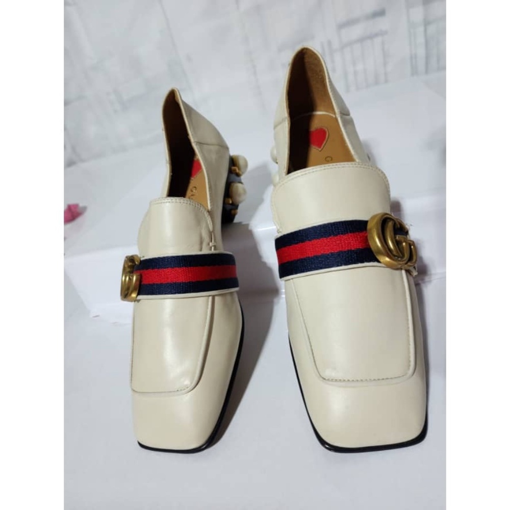 Authentic Gucci Peyton GG Sylvie Pearl Studded Loafer White Size 36 - Picture 1 of 14